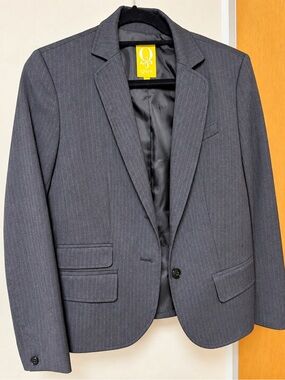 QMack Gray Blazer Size 8 Like New